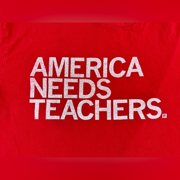 Raygun America Needs Teachers Extra Large Red T-shirt Teachers Education - EUC! - Picture 2 of 5